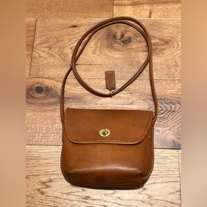 Coach Vintage Quincy 9919 British Tan Leather Crossbody Bag